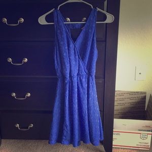 Cute blue dress with cute back cutout